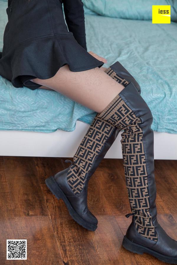 Model Xiaohan "Boots Become High Heels in Seconds" [Issing to IESS]