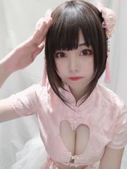 [Ảnh cosplay] Cô chị dễ thương Honey Juicy Cat Qiu - Chinese Niang (ảnh tự sướng)